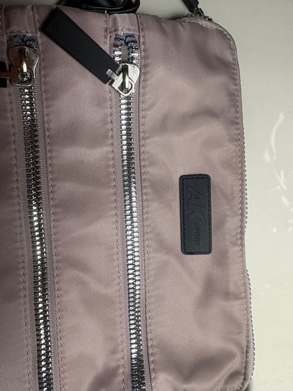 AK SPORT Women's Crossbody Bag Zipper Pouch